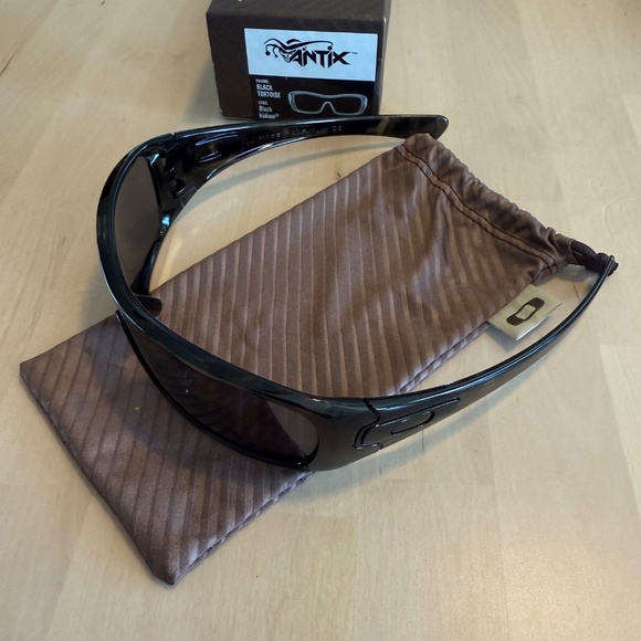 RARE - NIB - OAKLEY Antix - Black Tortoise w/Black Iridium - Picture 4 of 6